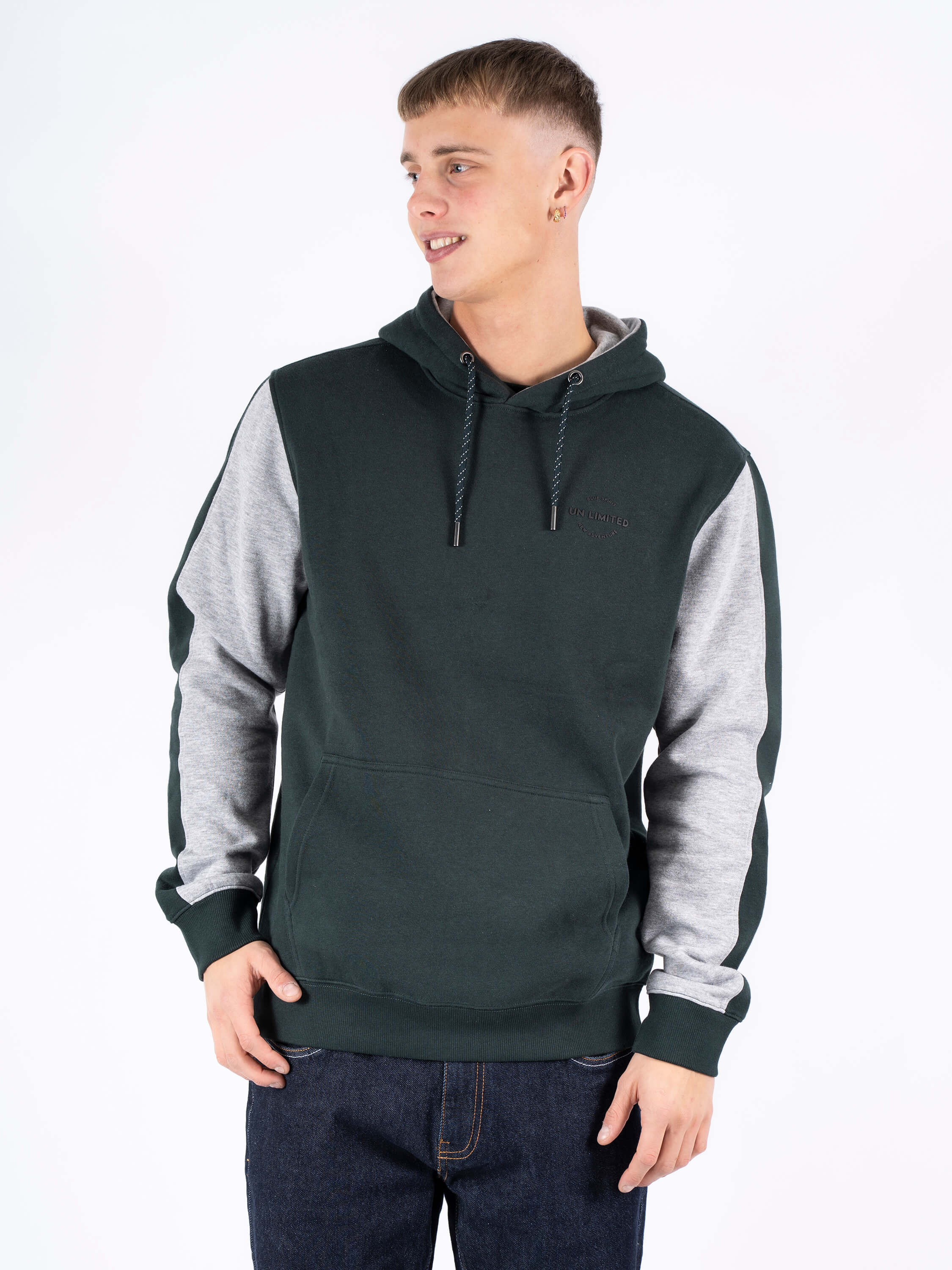Marcus Sweatshirt-medium