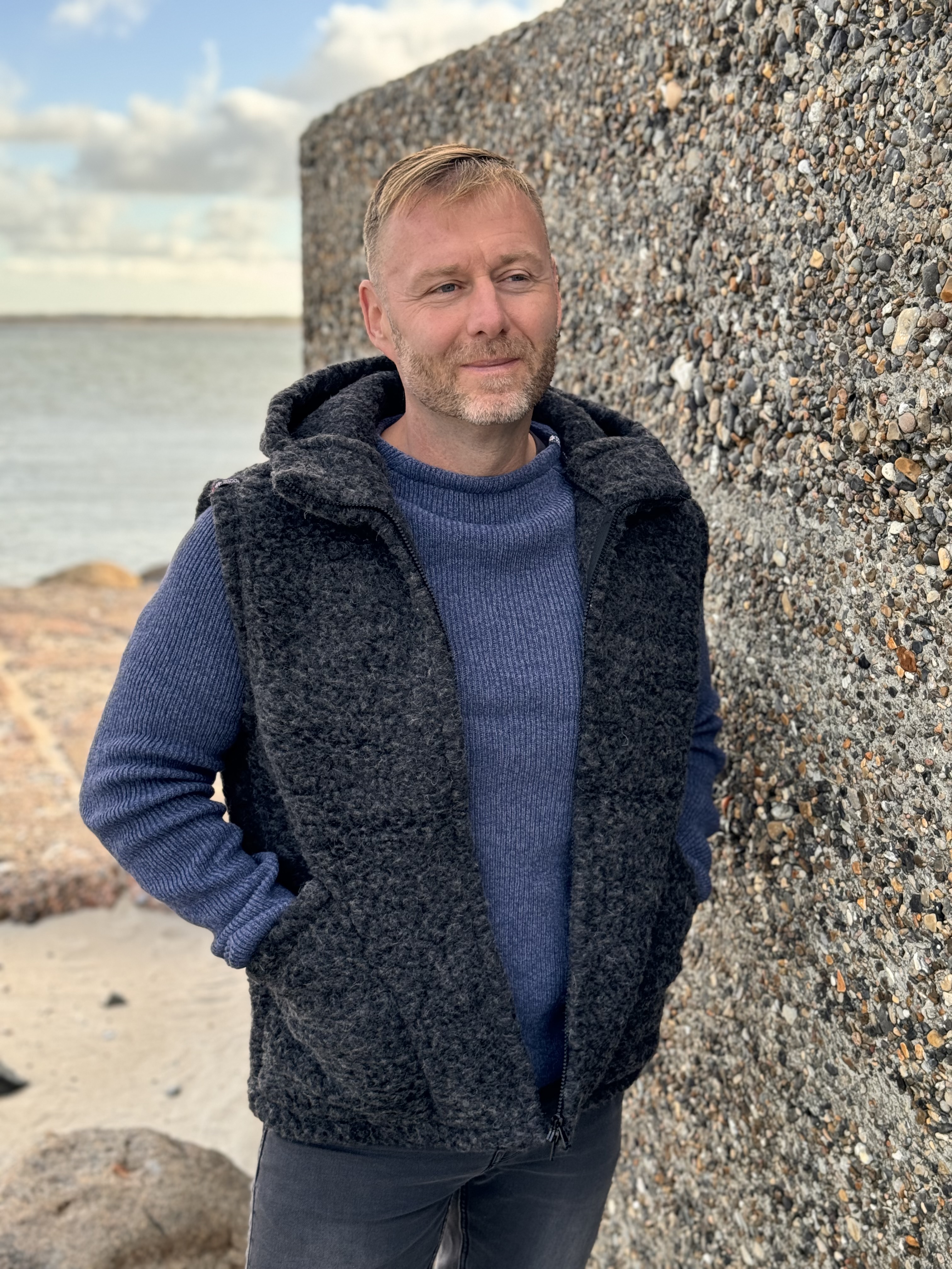 Woolwear Of Scandinavia Bodywarmer M/ Hætte - Grå